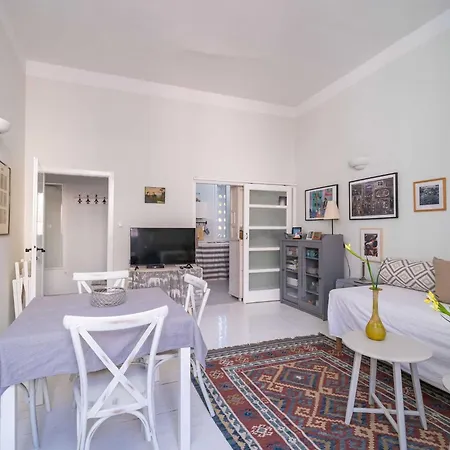 Ranieri - One Bedroom With View *