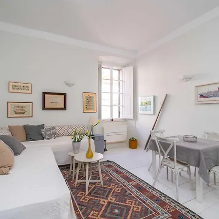 דירה Ranieri - One Bedroom With View