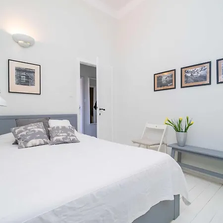 Ranieri - One Bedroom With View *