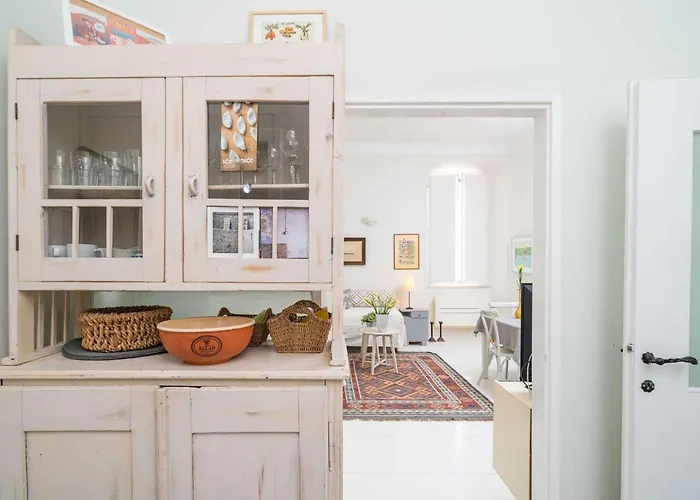 Ranieri - One Bedroom With View Apartman